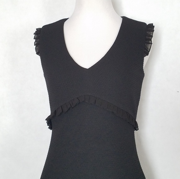 Karl Lagerfeld Form Fitting Sleeveless Dress - Picture 4 of 7